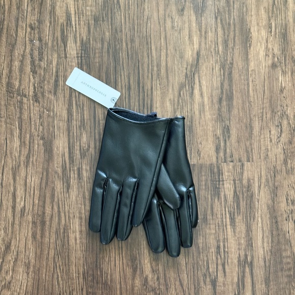 Anthropologie Maeve short faux- leather texting gloves - Picture 11 of 14